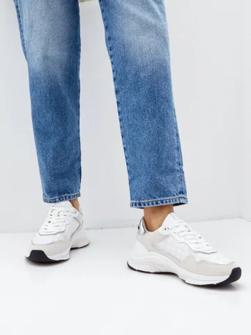 Кроссовки женские