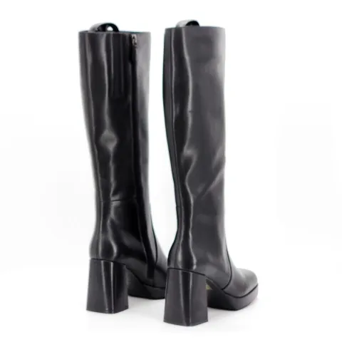 Сапоги женские