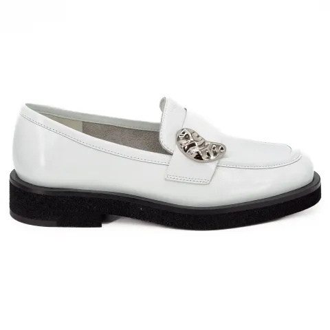 Лоферы женские