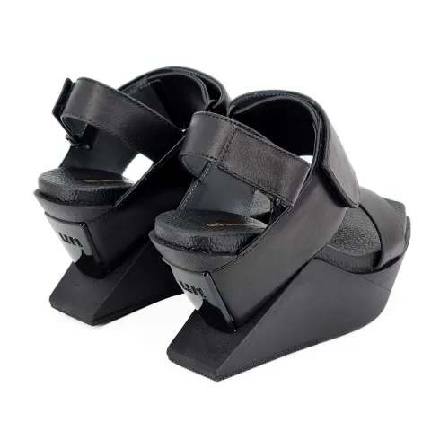 Босоножки женские