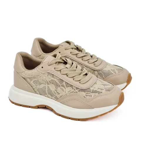 Кроссовки женские