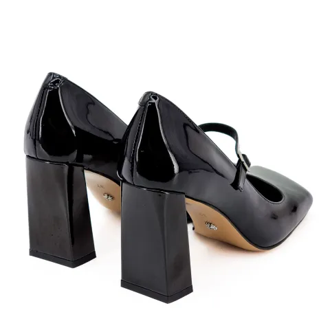 Туфли женские