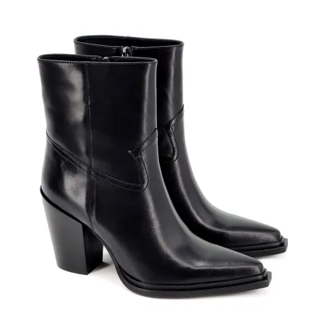 Казаки женские