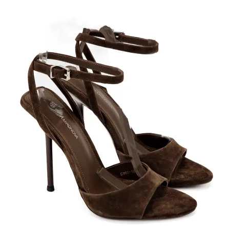 Босоножки женские