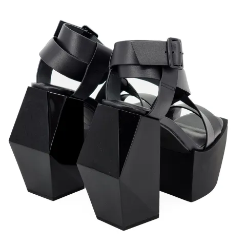 Босоножки женские