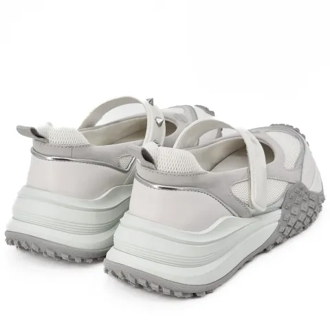 Кроссовки женские