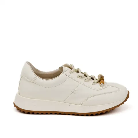 Кроссовки женские