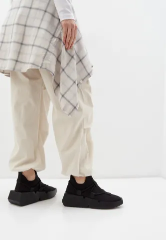 Кроссовки женские