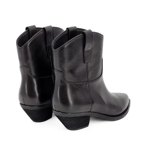 Казаки женские