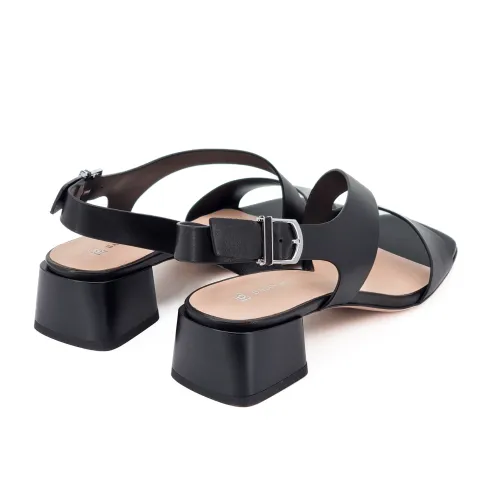 Босоножки женские