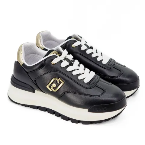 Кроссовки женские