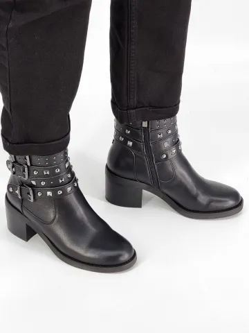 Ботинки женские