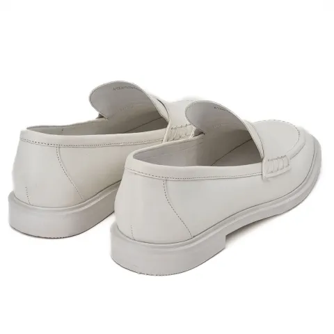 Лоферы женские