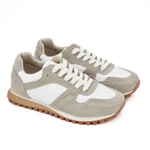 Кроссовки женские