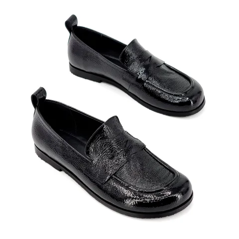 Лоферы женские