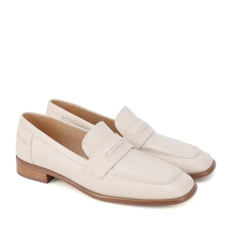 Лоферы женские