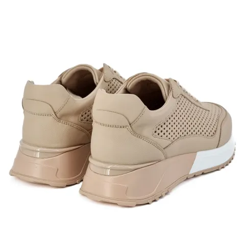 Кроссовки женские