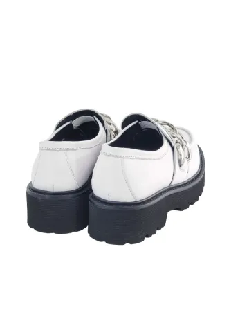 Лоферы женские