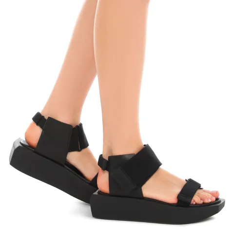 Сандалии женские