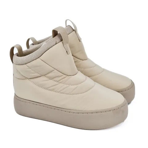 Дутики женские