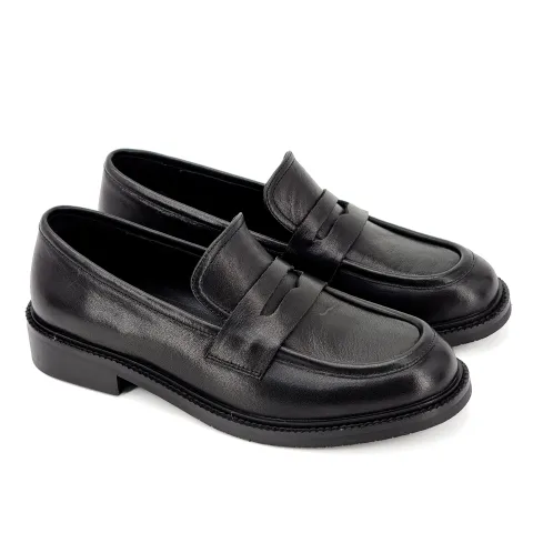 Лоферы женские