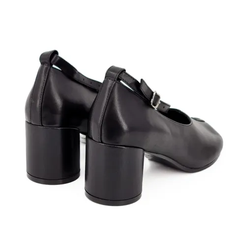 Туфли женские