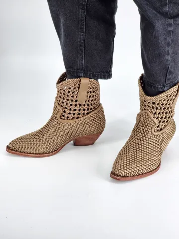 Казаки женские