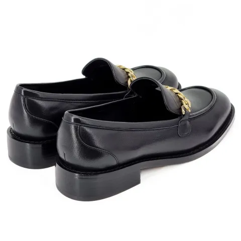 Лоферы женские