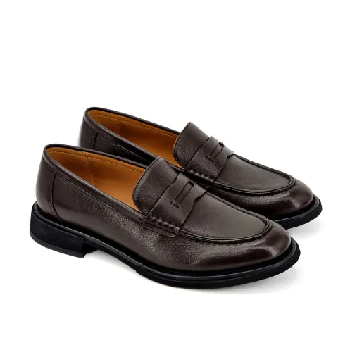 Лоферы женские