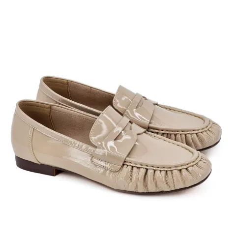 Лоферы женские