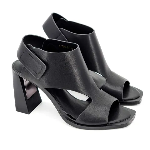 Босоножки женские