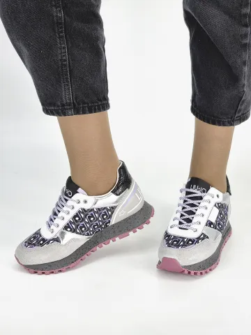 Кроссовки женские