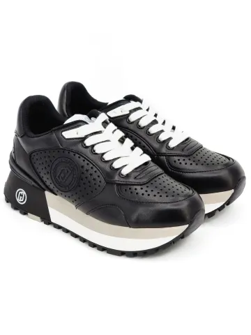 Кроссовки женские