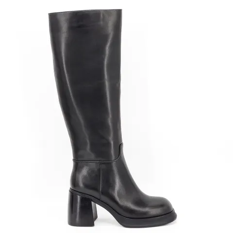 Сапоги женские