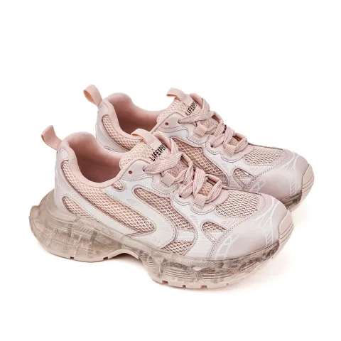 Кроссовки женские