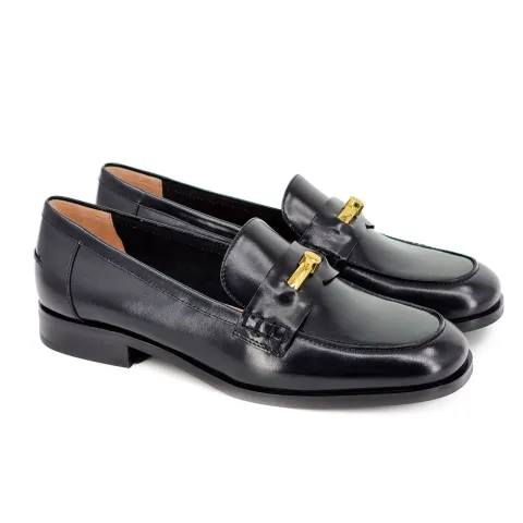 Лоферы женские