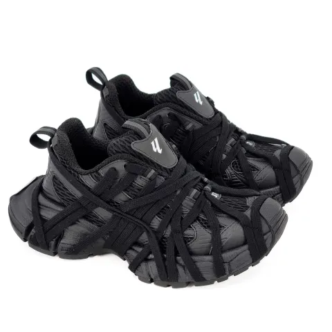 Кроссовки женские