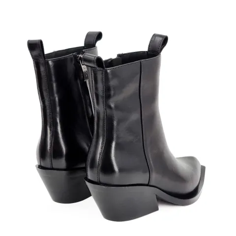 Казаки женские