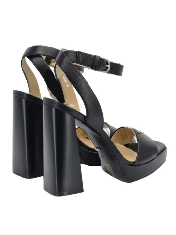 Босоножки женские