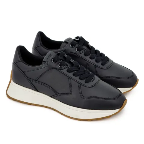 Кроссовки женские