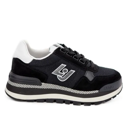 Кроссовки женские