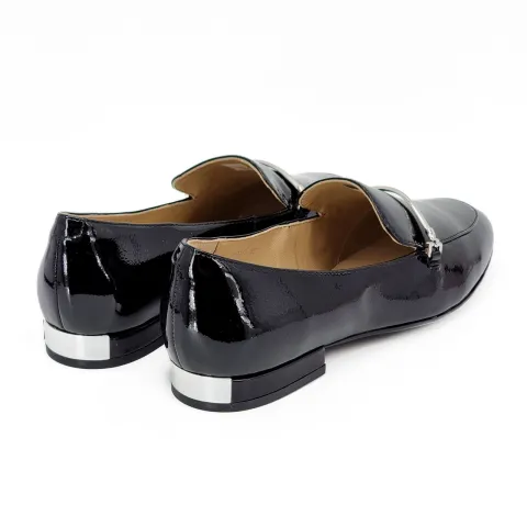 Лоферы женские