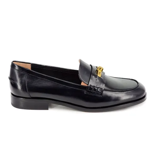 Лоферы женские