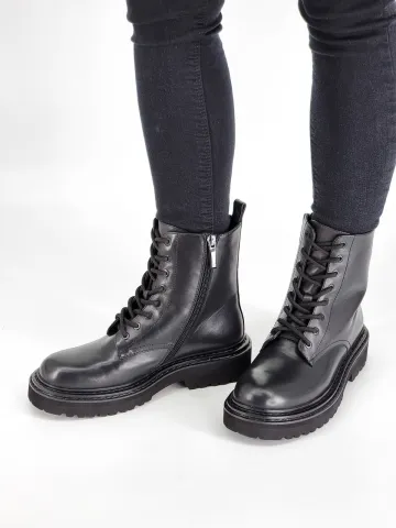 Ботинки женские