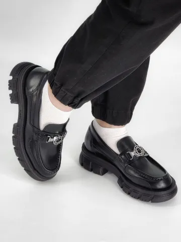 Лоферы женские