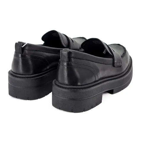 Лоферы женские