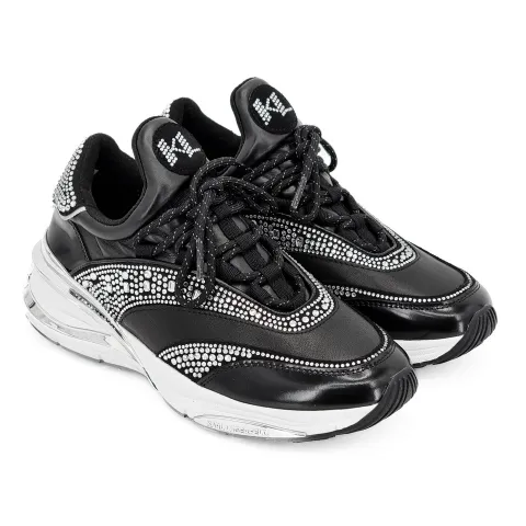 Кроссовки женские