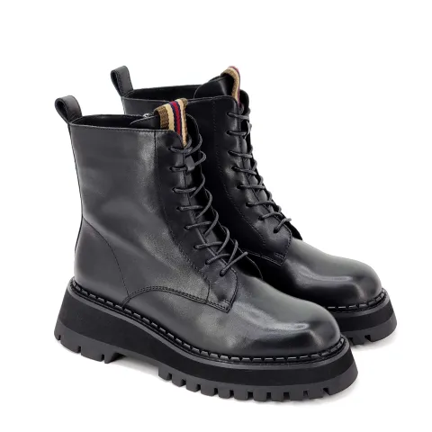 Ботинки женские