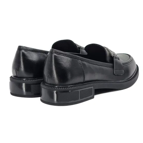 Лоферы женские