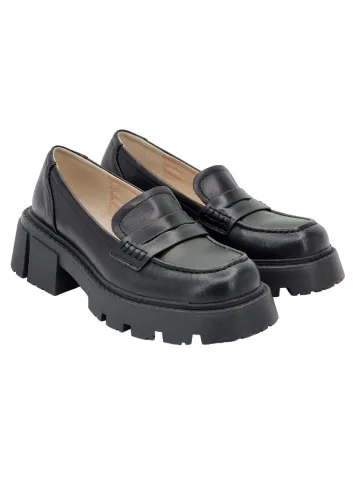 Лоферы женские